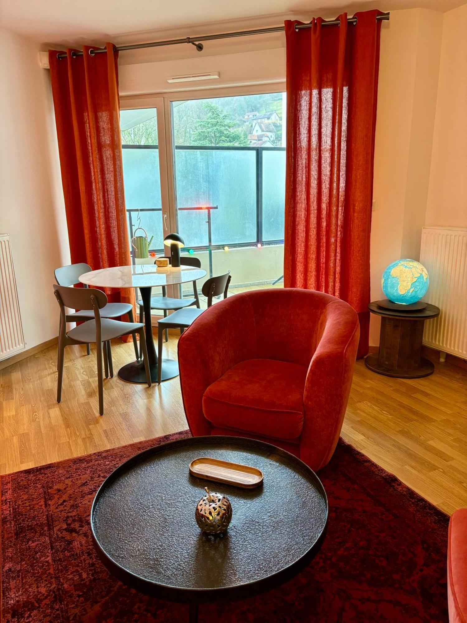 Appartement Proche Centre Parking & Terrasse Besançon Eksteriør bilde