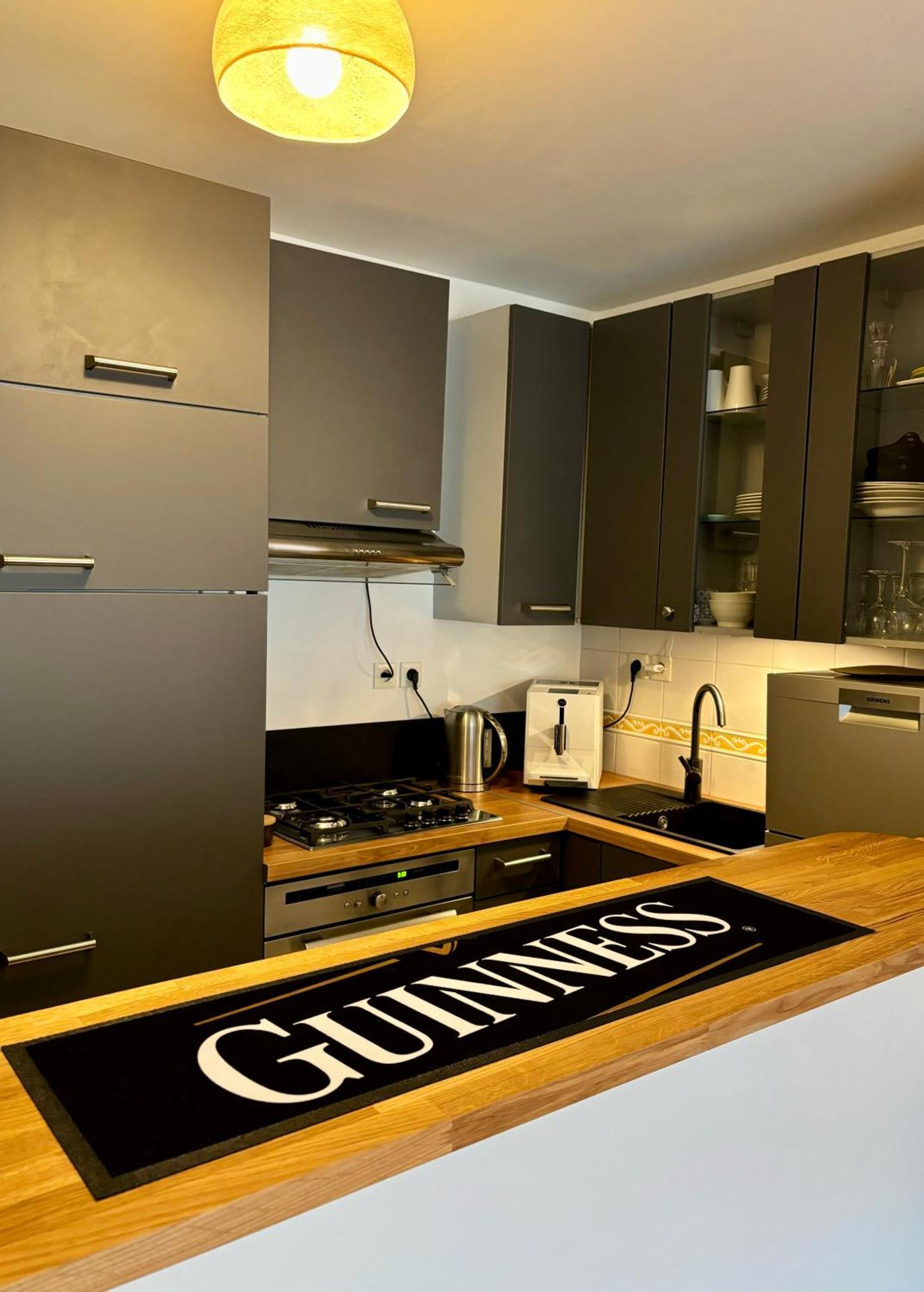Appartement Proche Centre Parking & Terrasse Besançon Eksteriør bilde